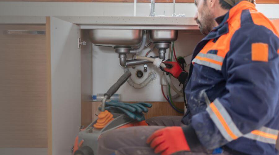 Expert burst pipe repair services in Evansville, WY